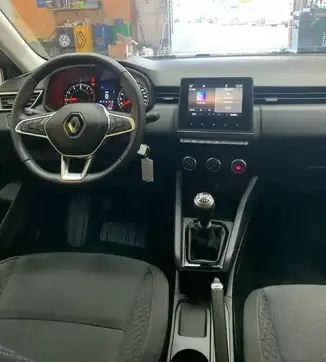 voiture occasion à Fougères - image 3